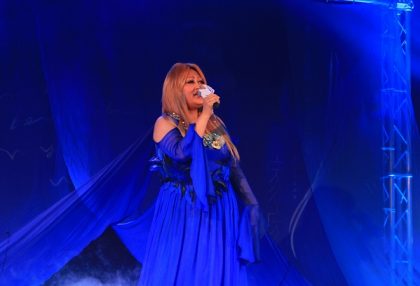 記者會當演唱會　家家高歌主題曲「我遇見你」如天籟